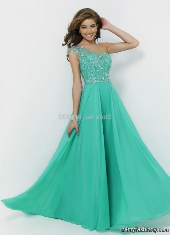 hunter green prom dress looks 2023-2024 - B2B Fashion