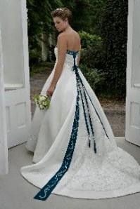 celtic  wedding  dress  plus  size  looks B2B Fashion