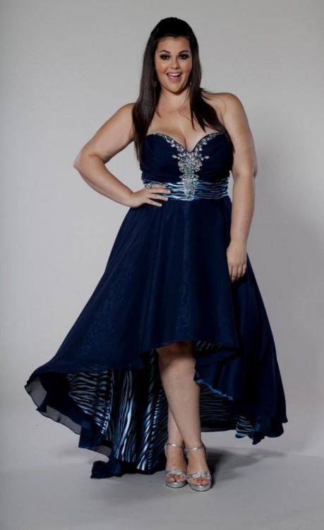  navy  blue  plus  size  bridesmaid  dresses  looks B2B Fashion