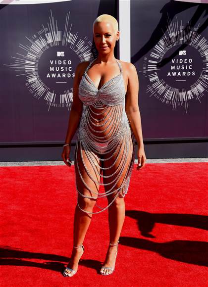 khloe kardashian red carpet dresses 2017-2018