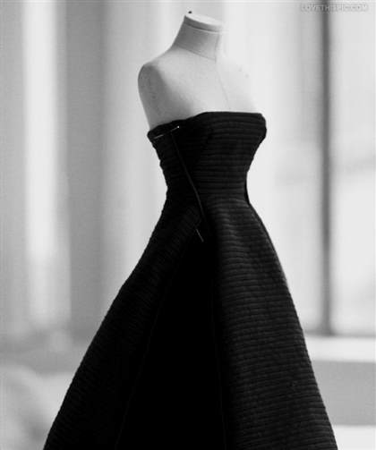 simple black dress 2018
