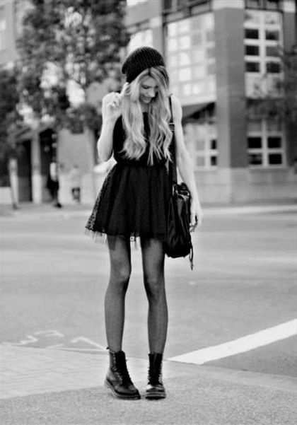 casual black dress and combat boots 2018/2019