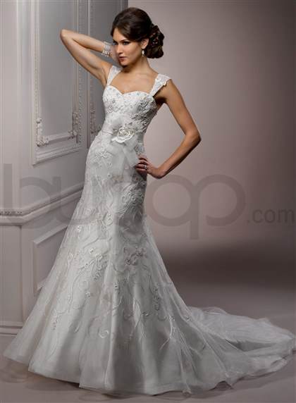 plus size lace fit and flare wedding dress 2018-2019