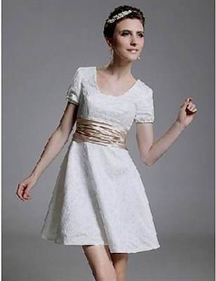 white graduation dresses with sleeves 2018/2019