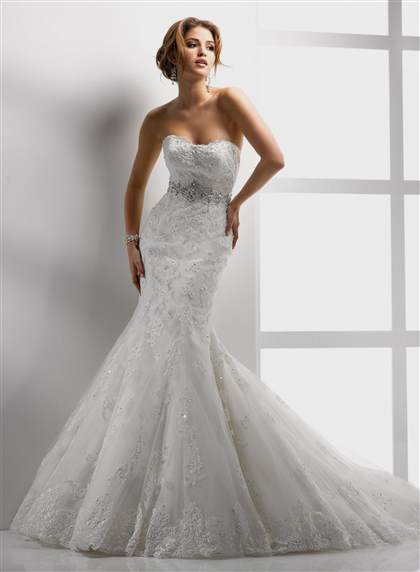 white strapless mermaid wedding dress 2018/2019