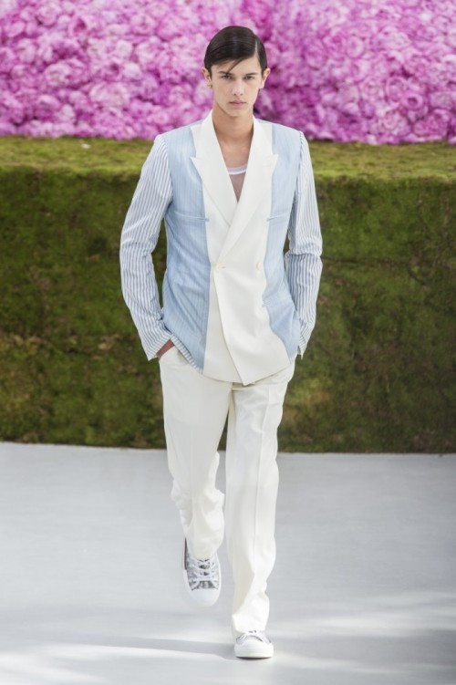 Dior-Homme-Spring-Summer-2019-Paris-Fashion-Week-1.jpg