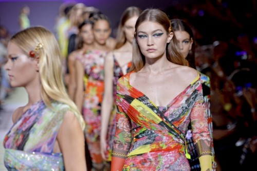 versace-spring-2019-milan-fashion-week-collection086.jpg