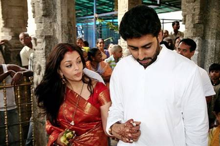 Aishwarya rai wedding dresses