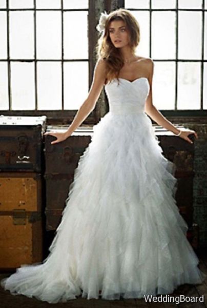 Ball Gown Wedding Dresses For the Hidden Cinderella Side