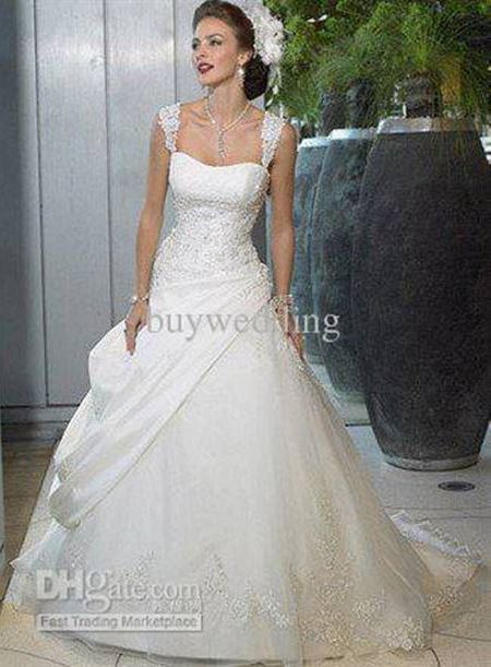 Best wedding dress designer
