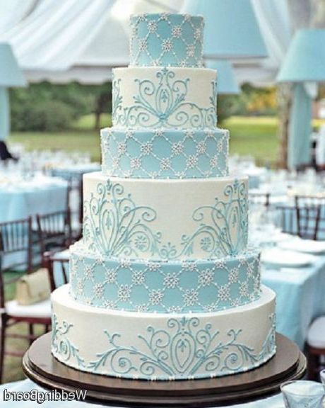 Blue Wedding Cake in Fresh Season of Wedding