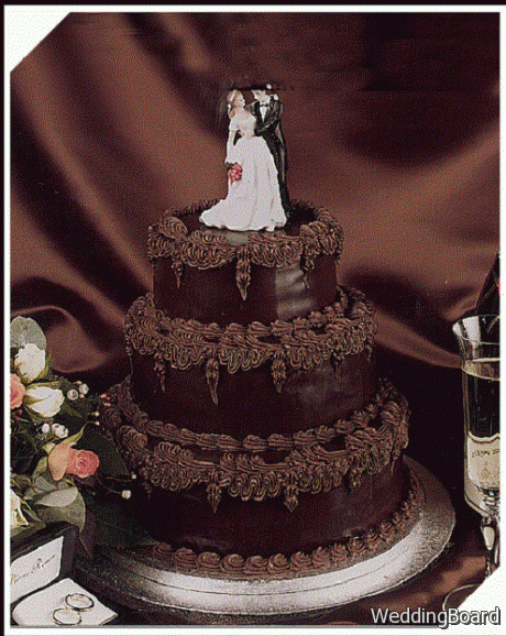 Chocolate Wedding Cake Always Become The Favorite Taste of Cake