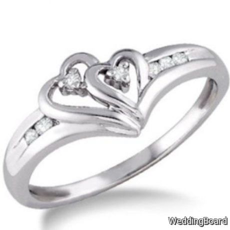 Diamond Promise Rings Symbol of Royal Promise