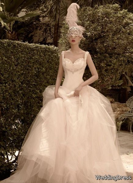 If Cinderella Had a Flaky Fairy Godmother                                      Magical Ball Gowns Fit for a Princess