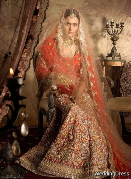 Indian Bridal Style: Lehenga Choli by Tarun Tahiliani