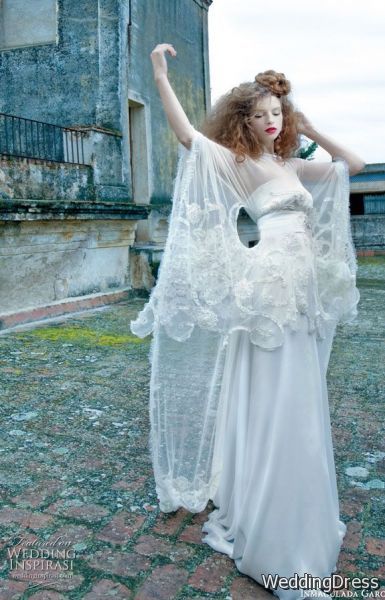 Inmaculada García women’s Wedding Dress Collection