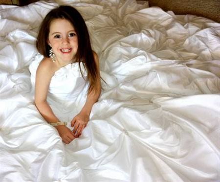 Little girls wedding dresses