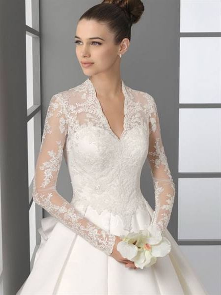 Long sleeve wedding dress