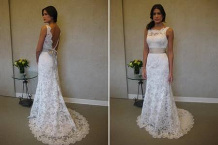 Low back lace wedding dress