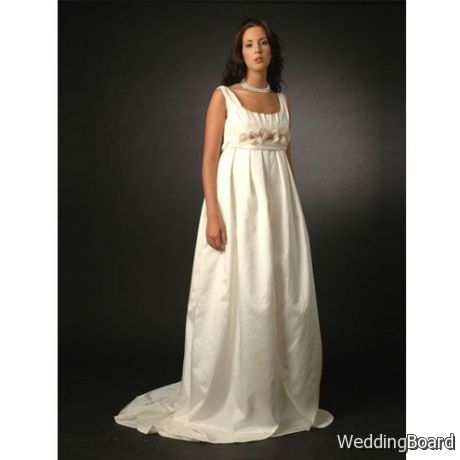 Maternity Wedding Dresses for Stunning Moms-To-Be