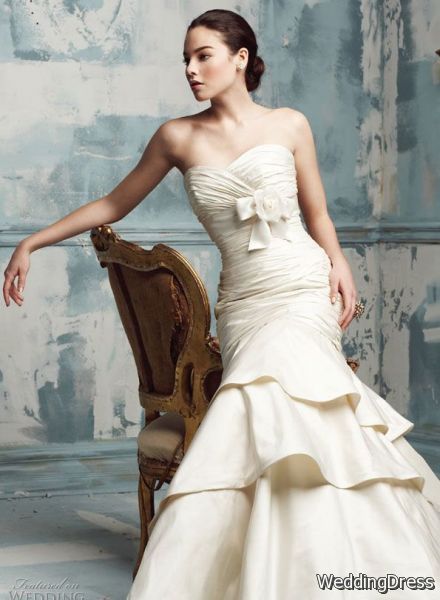 Paloma Blanca Wedding Dresses women’s