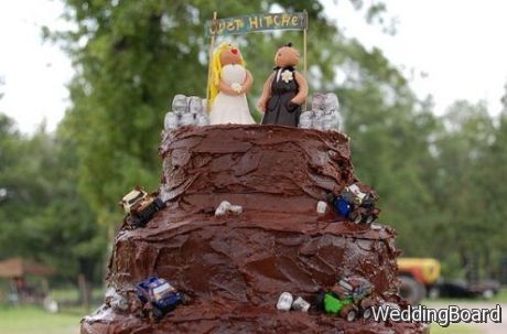 Redneck Wedding Cakes Color of the Brave Style