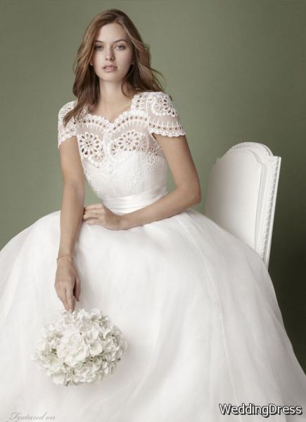 The Vintage Wedding Dress Company                                      women’s Decades Bridal Collection