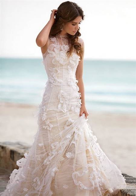 Wedding dress for beach wedding