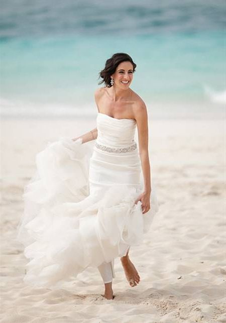 Wedding dress for the beach