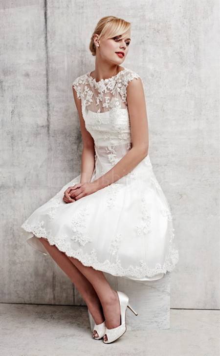 Wedding dresses with short sleeves