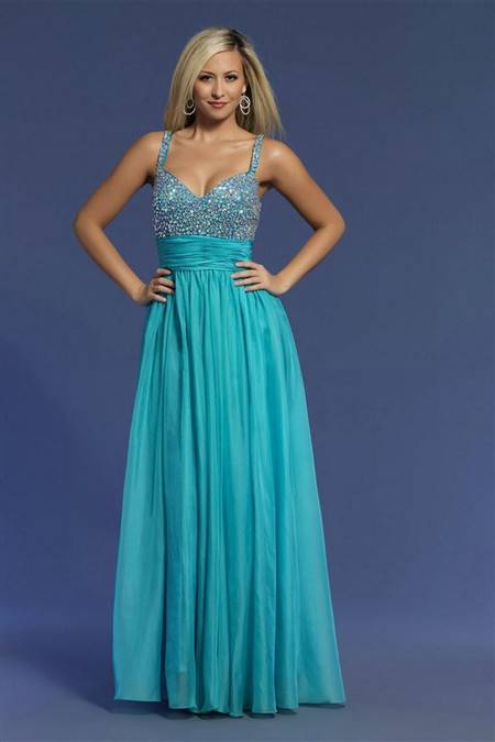 beautiful blue dresses for prom