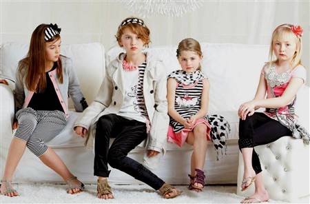 clothing styles for young girls
