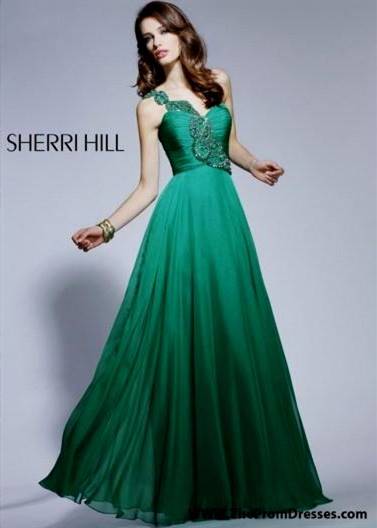 emerald green prom dresses