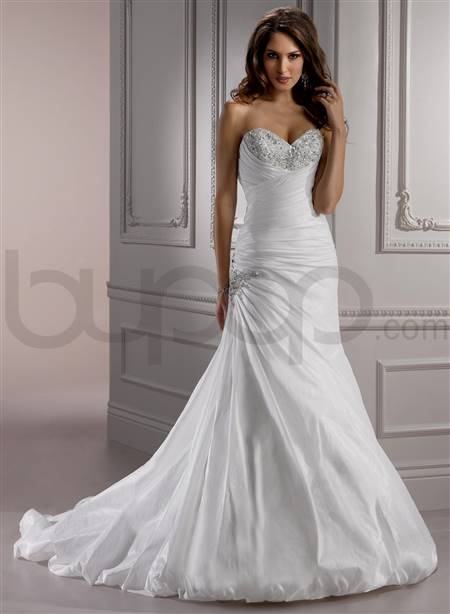 fit and flare wedding dresses with sweetheart neckline