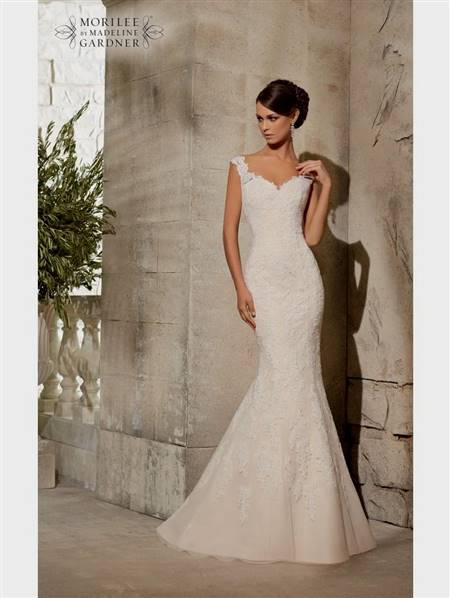 lace fishtail wedding dress