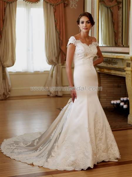 lace wedding gowns with cap sleeves