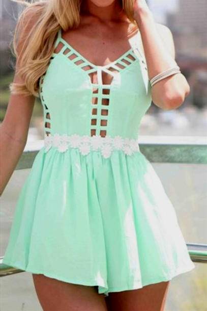 mint green casual dresses