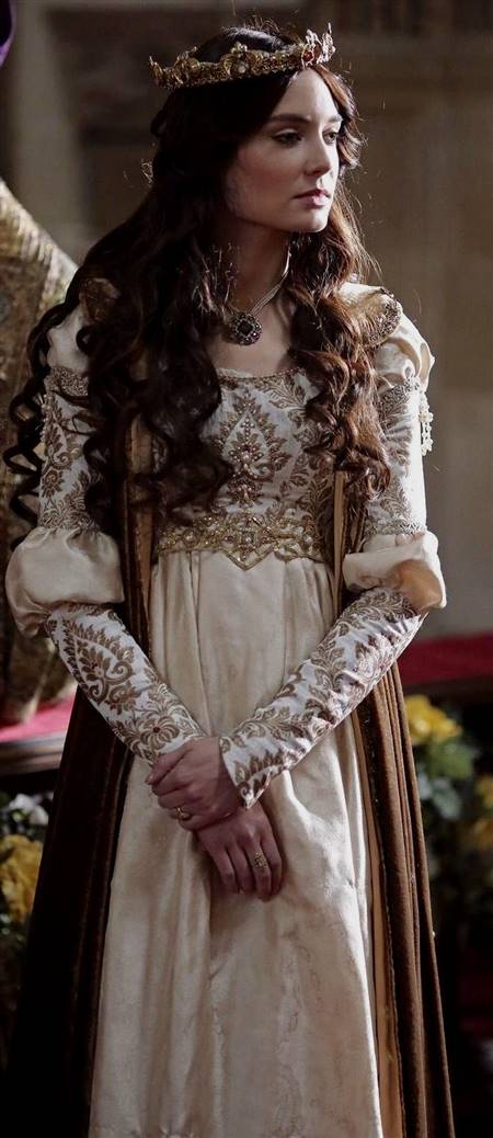 princess dresses in the middle ages