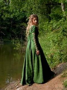 princess dresses in the middle ages