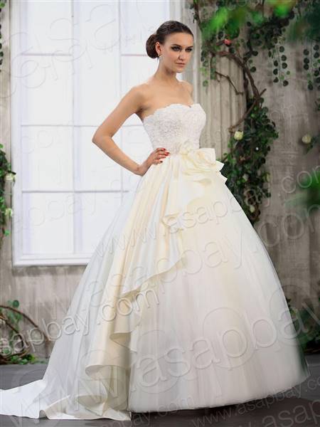 princess wedding dress sweetheart neckline