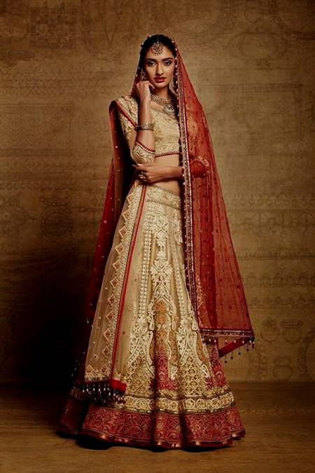 red and gold indian wedding dresses