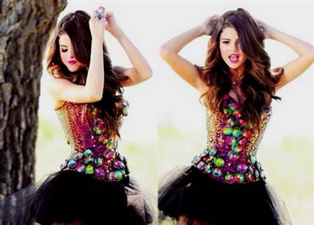 selena gomez dresses in love you like a love song