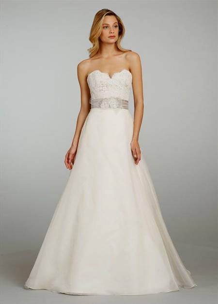 simple strapless lace wedding dress