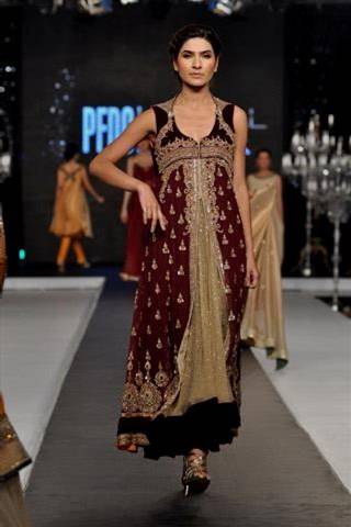 stylish dresses for college girls pakistani
