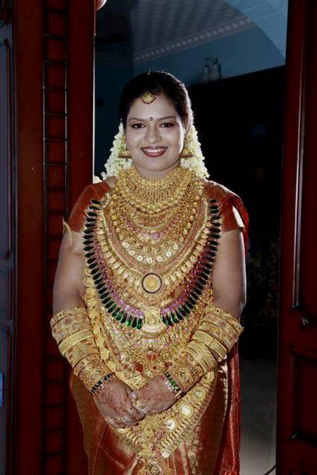 traditional kerala wedding dress