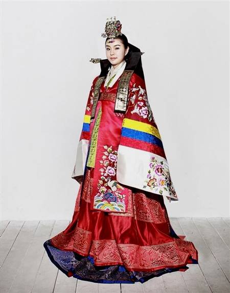 traditional south korean wedding dress
