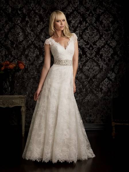 wedding dress with short sleeves