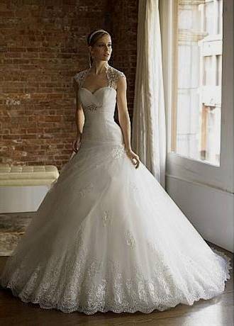 wedding dresses ball gown sweetheart neckline lace
