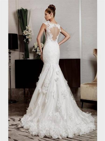 white lace fishtail wedding dress