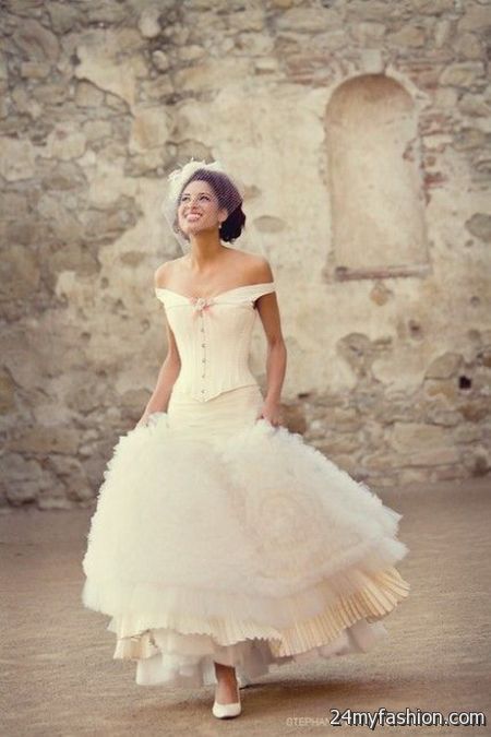 Vintage wedding dress designers review
